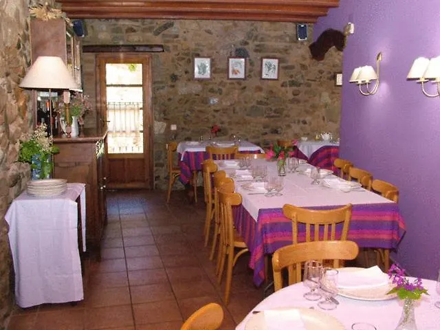 Hotel Les Velles Escoles Les Irles Pensión