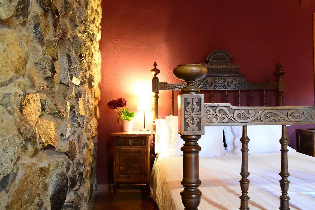 Casa de hóspedes Les Velles Escoles Hotel Les Irles