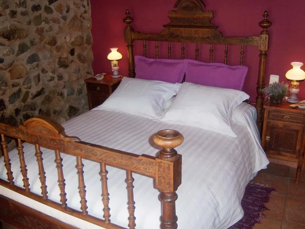 Hotel Les Velles Escoles Les Irles 4*,  Španělsko